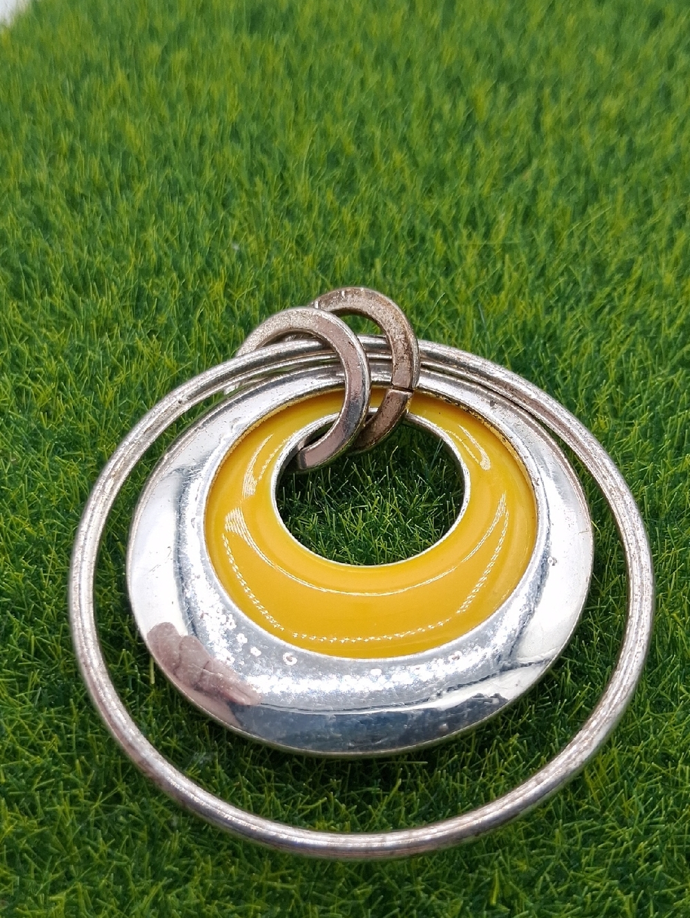 Yellow and Silver Circular Pendant Necklace - Women Jewelry P501 - Picture 2 of 3
